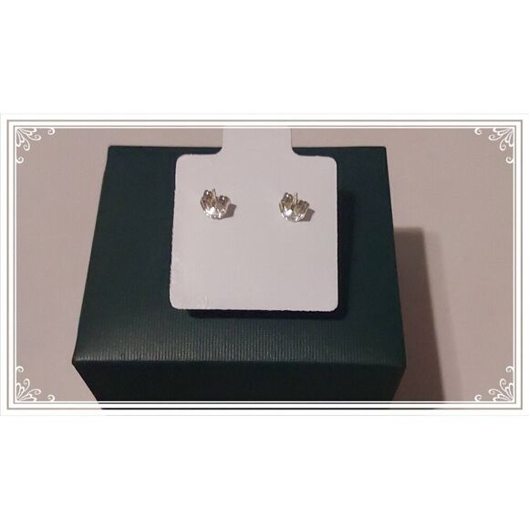 Sparkling 1 Carat Briolette Cut Sim Diamond Stud Earrings .925 - Picture 3 of 3